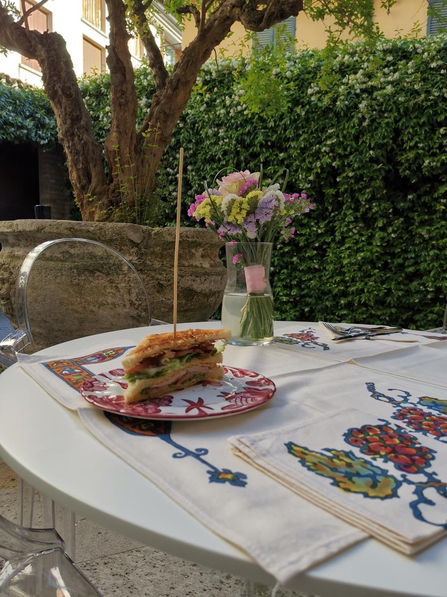 Casa Gugu Bed & Breakfast Равена Екстериор снимка